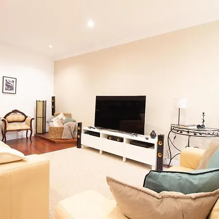 Villa Terrace House